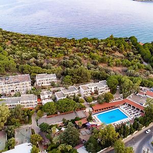Pigale Beach Resort